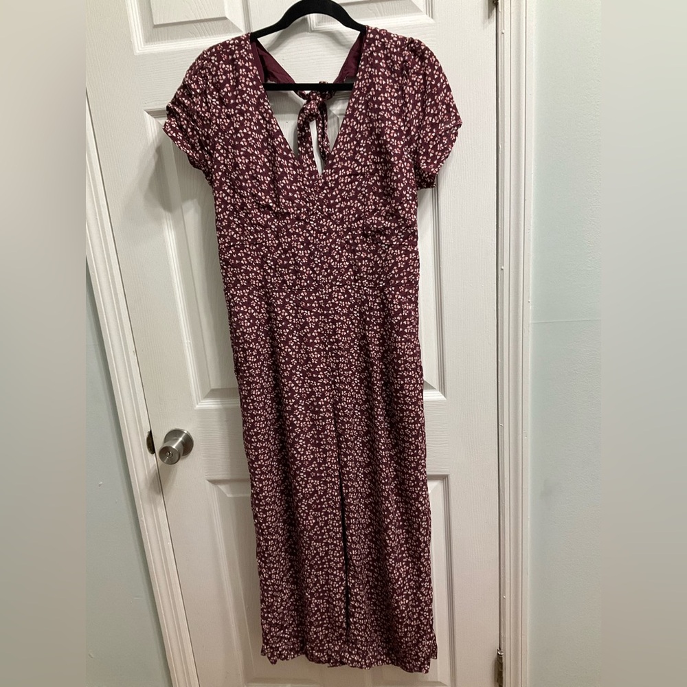 Abercrombie & Fitch Maroon Floral V neck Jumpsuit Sz XL